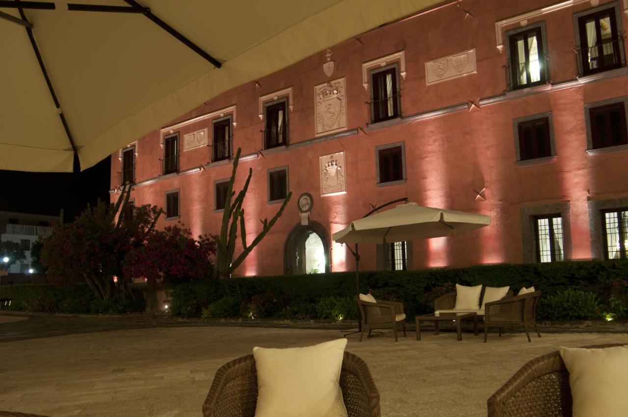 Castello Di Casapozzano Panzió Aversa Kültér fotó